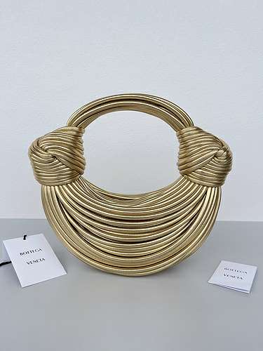 Picture of Bottega Veneta Lady Handbags _SKUfw152377661fw